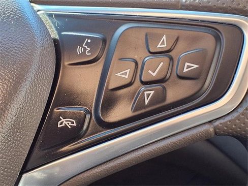 Used 2022 Chevrolet Malibu LT image 20