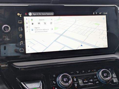 Used 2025 GMC Sierra 2500 AT4 image 27