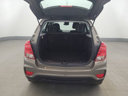 Used 2021 Chevrolet Trax LS AWD/4WD image 29