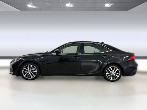 Used 2019 Lexus IS 300 w/ Accessory Package RWD image 2