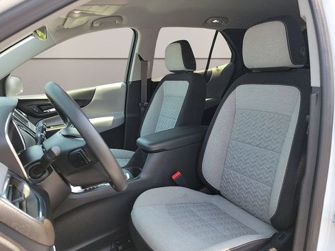 Used 2023 Chevrolet Equinox LT w/ LPO, Floor Liner Package FWD image 11
