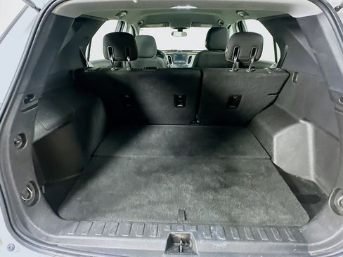 Used 2018 Chevrolet Equinox LS FWD image 27