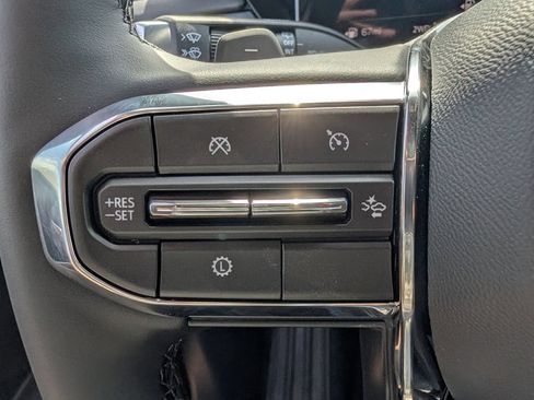 New 2026 GMC Acadia Elevation w/ Elevation Premium Package AWD/4WD image 18