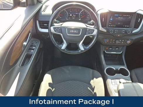 Used 2020 GMC Terrain SLE w/ Driver Convenience Package AWD/4WD image 3