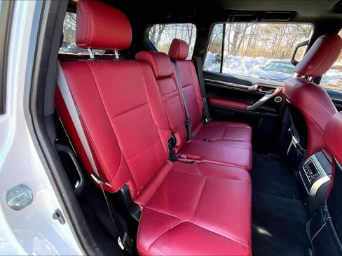 Used 2020 Lexus GX 460 Luxury w/ Off Road Package image 21