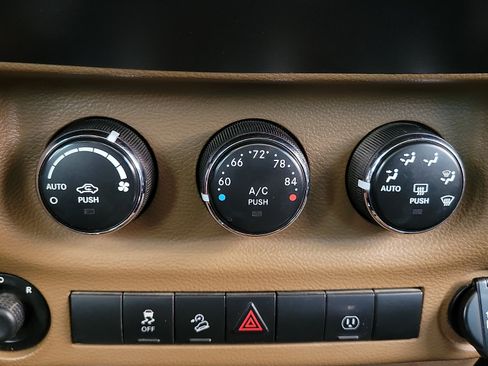 Used 2013 Jeep Wrangler Unlimited Sahara w/ Trailer Tow Group AWD/4WD image 15