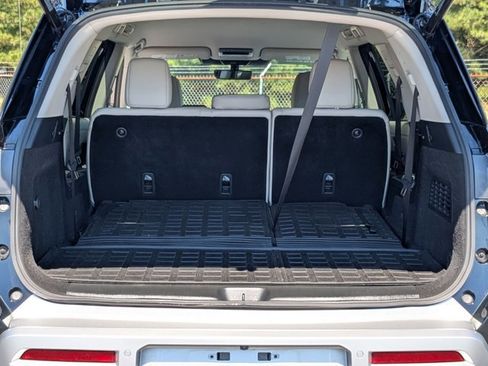 Certified 2024 Nissan Pathfinder SL image 30