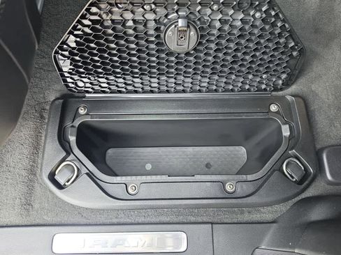 Used 2020 RAM 1500 Laramie image 36