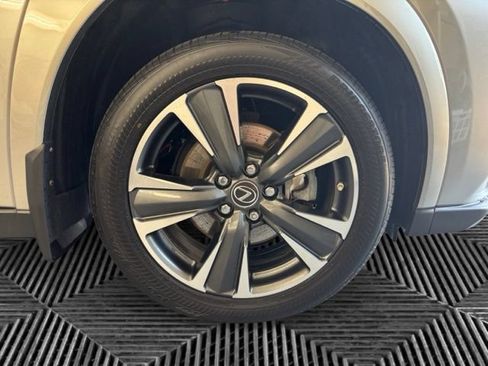 Used 2022 Lexus UX 250h w/ Premium Package AWD/4WD image 33