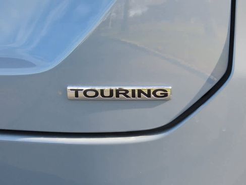 New 2025 Honda Pilot Touring image 8