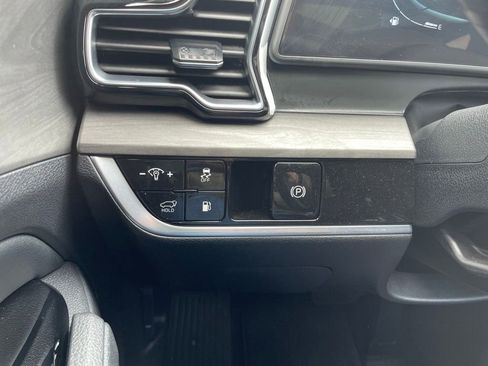 Used 2025 Kia Sportage X-Line AWD/4WD image 25