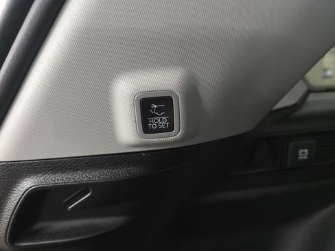 Certified 2023 Jeep Grand Cherokee Limited AWD/4WD image 13