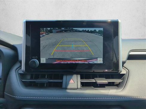 Certified 2025 Toyota RAV4 XLE w/ Convenience Package AWD/4WD image 17