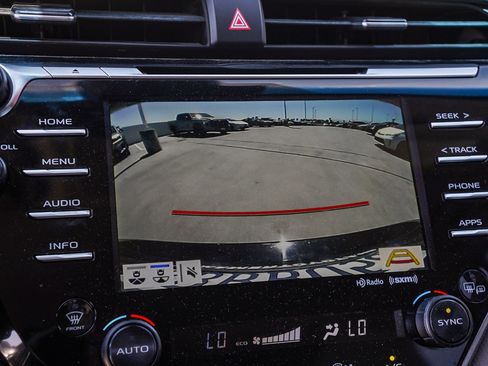 Used 2018 Toyota Camry SE w/ Audio Package FWD image 25