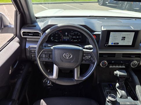 Used 2024 Toyota Tacoma TRD Off-Road AWD/4WD image 9