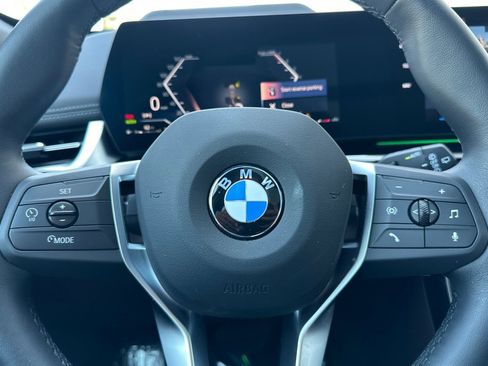 Used 2025 BMW X1 xDrive28i w/ Technology Package image 21