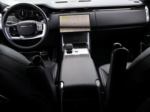 Used 2025 Land Rover Range Rover Autobiography AWD/4WD image 14