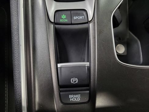 Used 2020 Honda Accord Sport image 16