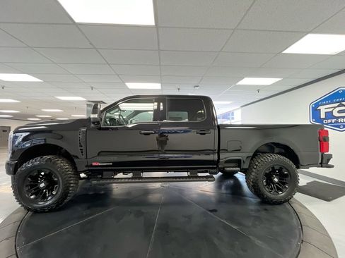New 2025 Ford F250 Lariat w/ Lariat Ultimate Package image 5