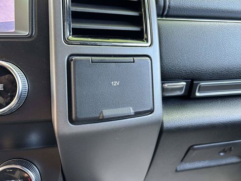 Used 2020 Ford Expedition XLT w/ Equipment Group 202A RWD image 31