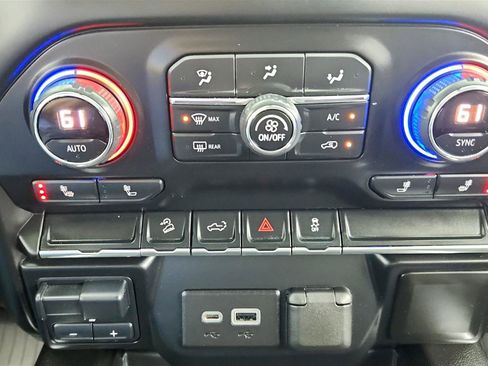 Used 2021 Chevrolet Silverado 1500 LT Trail Boss w/ Bed Protection Package image 37