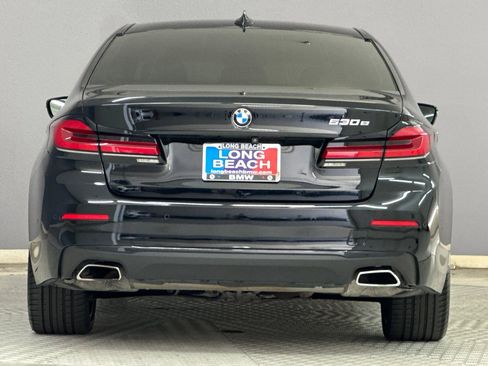 Used 2021 BMW 530e w/ Convenience Package RWD image 9