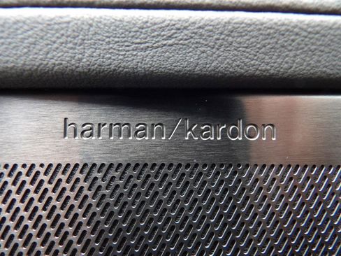 New 2026 Volvo XC90 T8 Plus image 11