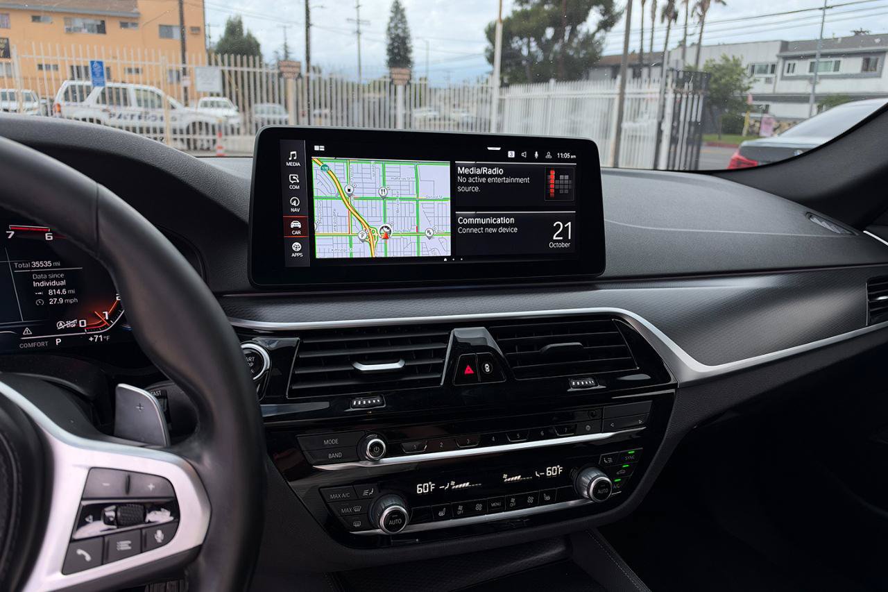 Used 2023 BMW 530i w/ M Sport Package RWD image 12