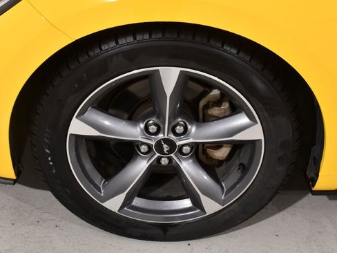 Used 2015 Ford Mustang Convertible w/ Equipment Group 051A image 20