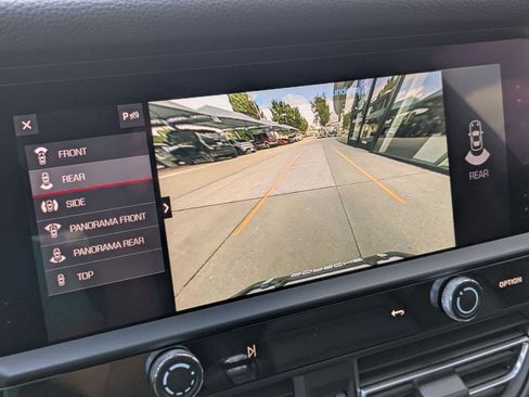 Certified 2026 Porsche Macan image 19