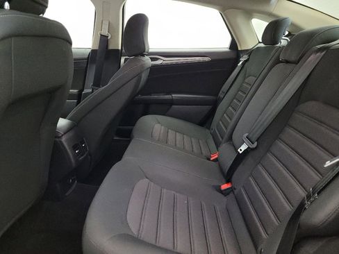 Used 2020 Ford Fusion SE image 18