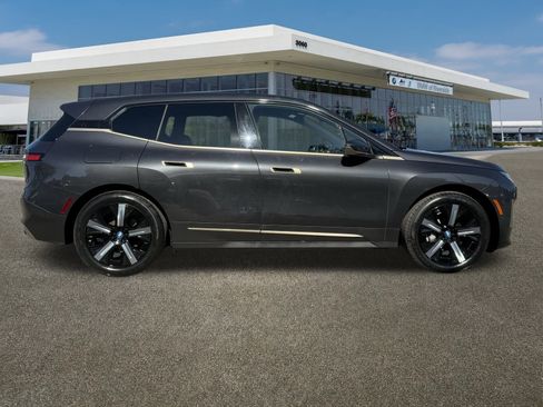 Certified 2022 BMW iX xDrive50 w/ Dynamic Handling Package image 12