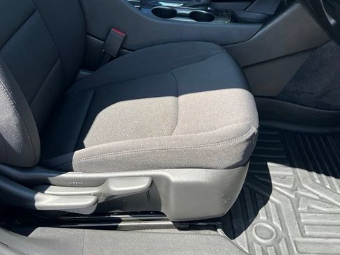 Used 2022 Chevrolet Malibu LS FWD image 16