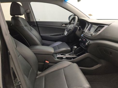 Used 2018 Hyundai Tucson Value w/ Cargo Package image 21