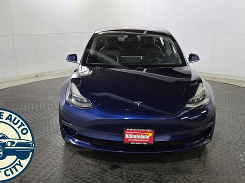 Used 2018 Tesla Model 3 Performance AWD/4WD image 2