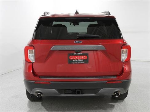 Used 2021 Ford Explorer XLT w/ Equipment Group 202A image 22