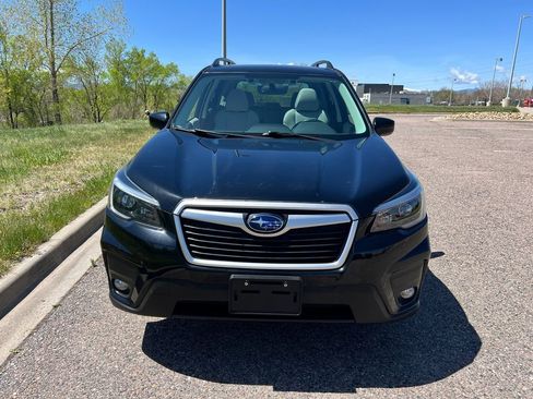 Used 2021 Subaru Forester Premium image 7