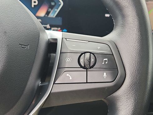 Used 2025 BMW X1 xDrive28i image 21