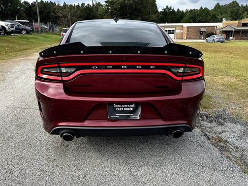 Used 2018 Dodge Charger R/T image 10