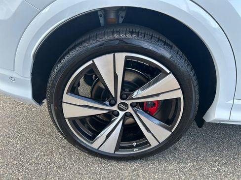New 2025 Audi SQ5 Premium Plus image 23