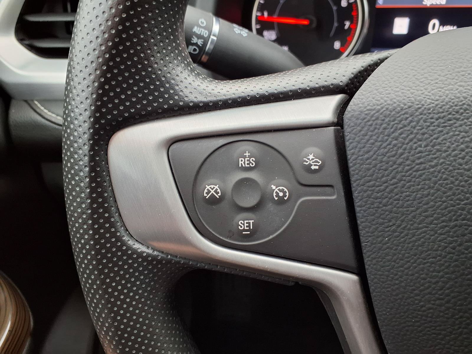 Used 2023 GMC Acadia SLE w/ Driver Convenience Package AWD/4WD image 13