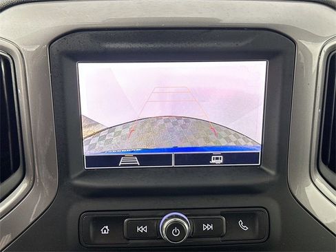 Used 2022 Chevrolet Silverado 1500 Custom image 12