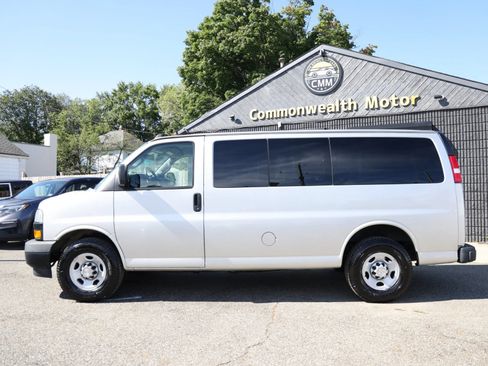 Used 2019 Chevrolet Express 2500 LS w/ Safety Package RWD image 4