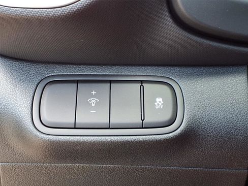 New 2025 Hyundai Venue SEL image 27