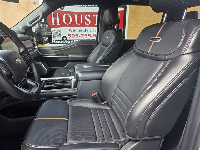 Used 2024 Ford F250 Platinum w/ FX4 Off-Road Package AWD/4WD image 10