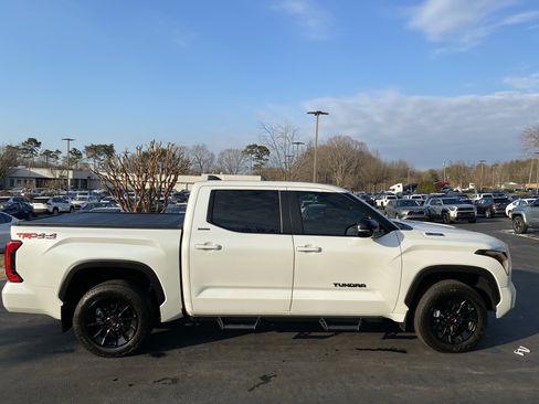 Used 2025 Toyota Tundra Limited image 4