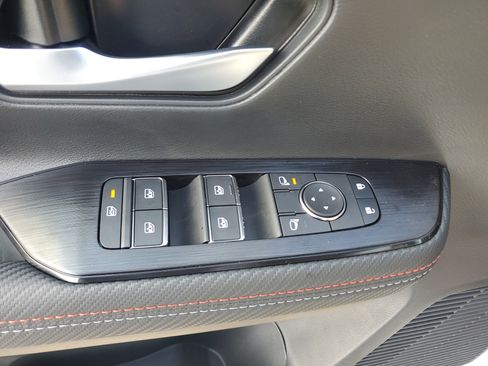 New 2026 Nissan Kicks SR image 13