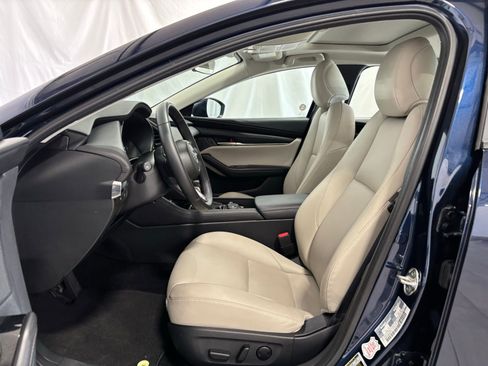 Used 2025 MAZDA MAZDA3 s image 12