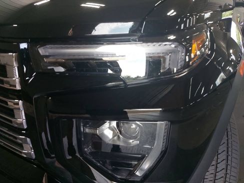 New 2026 GMC Canyon Denali AWD/4WD image 32
