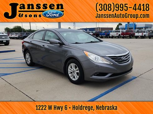 Used 2013 Hyundai Sonata GLS w/ Popular Equipment Pkg FWD image 4